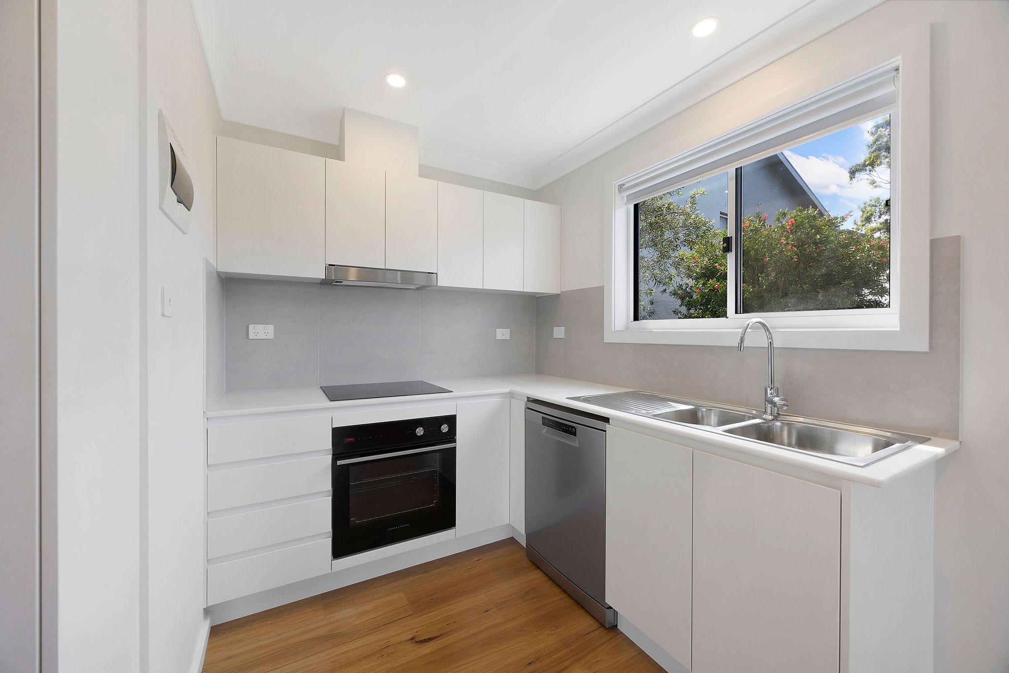 Mollymook-South-Coast-Granny-Flat-Dual-Entrance-5