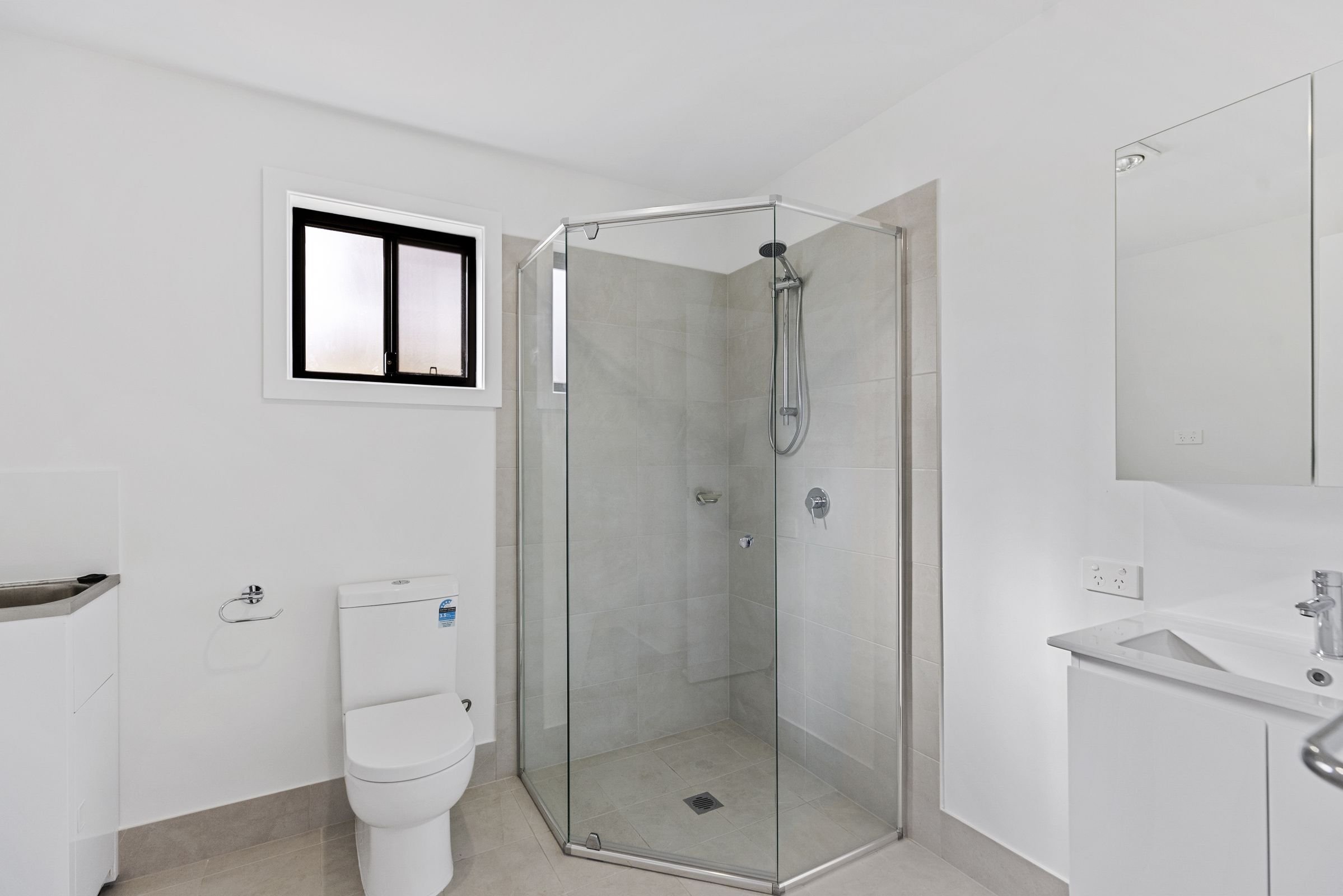 Two-Bed-Granny-Flat-The-Entrance-7