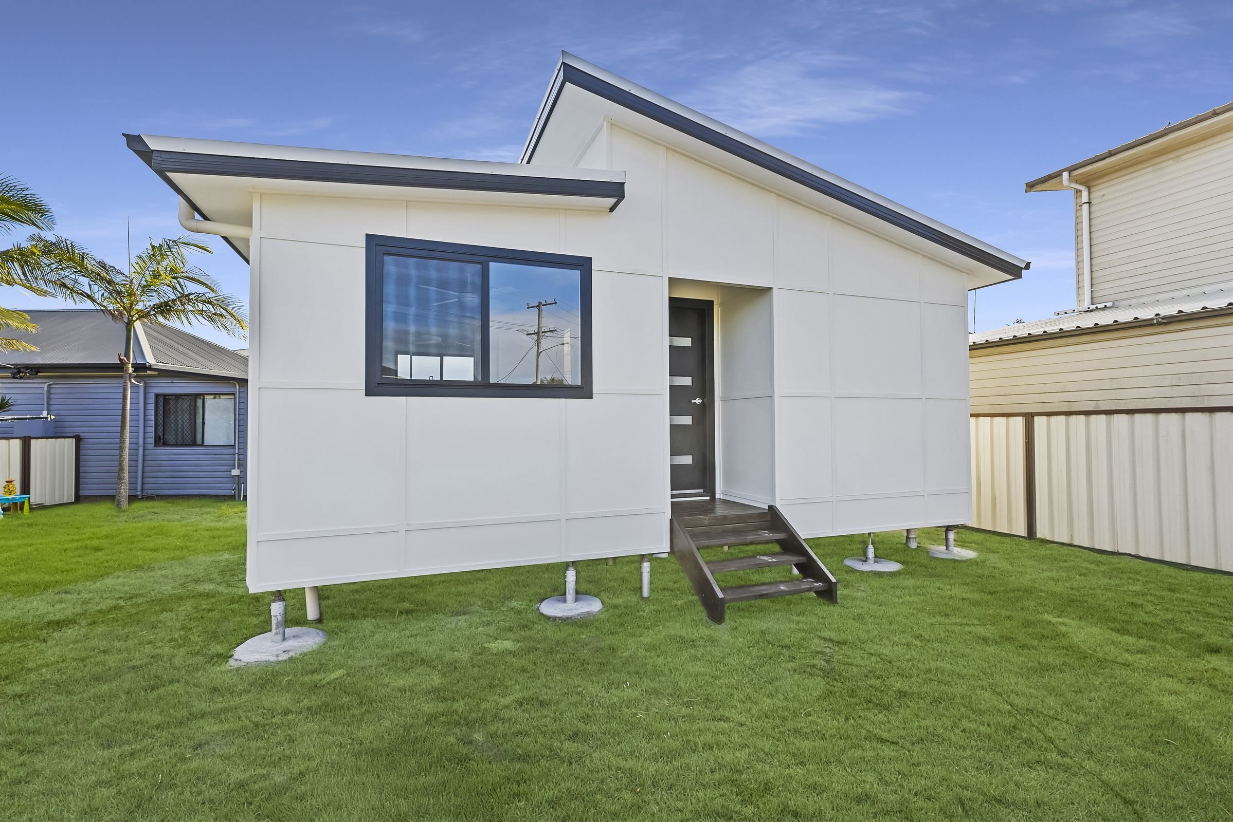 Two-Bed-Granny-Flat-The-Entrance-8