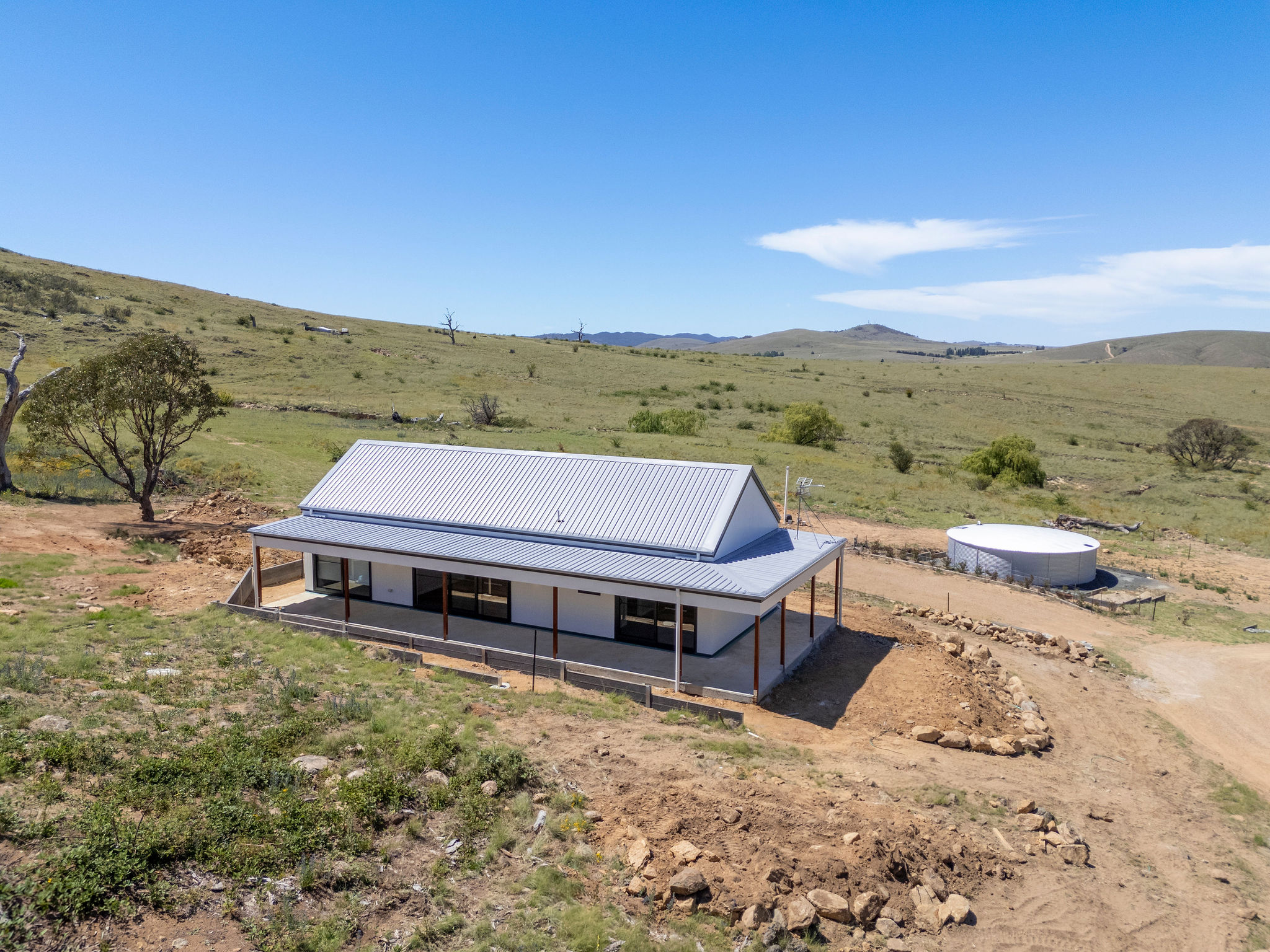 Bredbo Modern Barnhouse is Complete